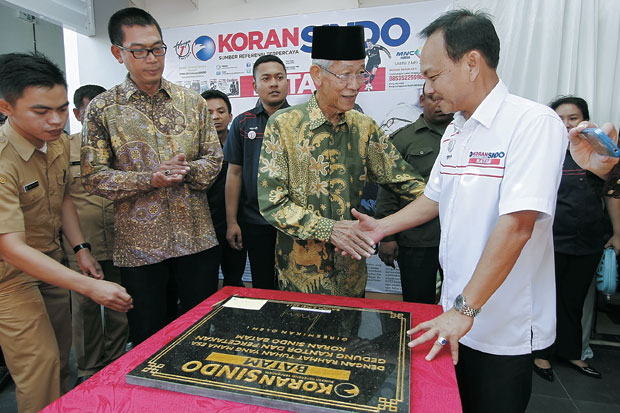 Gubernur Kepri M Sani...