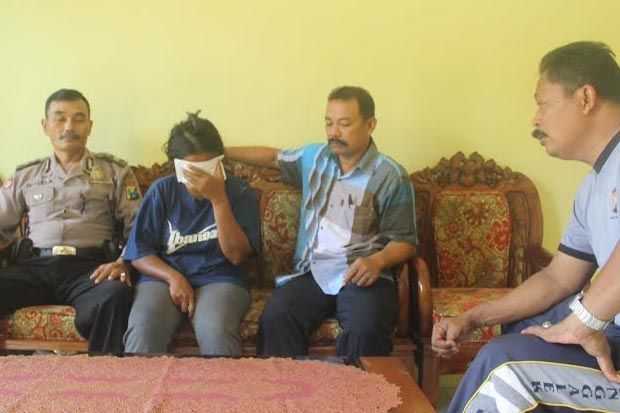 Ibu Rumah Tangga Peralat...