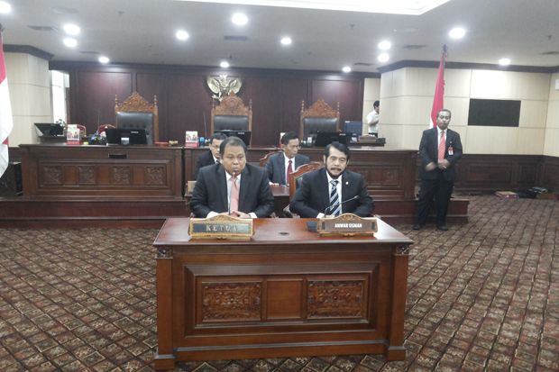 Anwar Usman Kembali...
