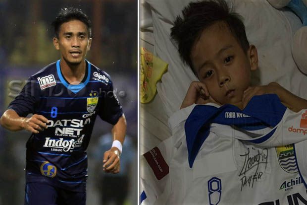 Taufiq Beri Jersey Nomor...