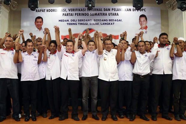 Bangun Masyarakat Bawah,...