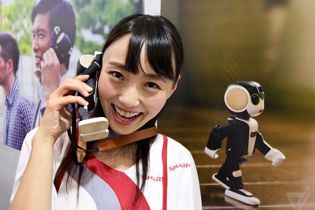 RoboHon Robot Pintar...