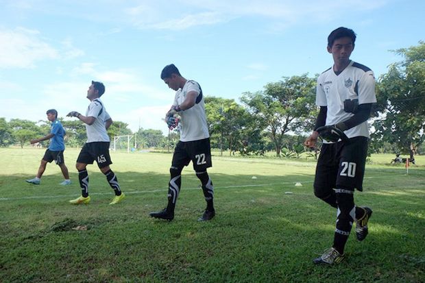 Persegres Butuh Kiper...