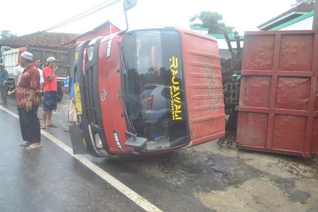 Terperosok ke Galian...