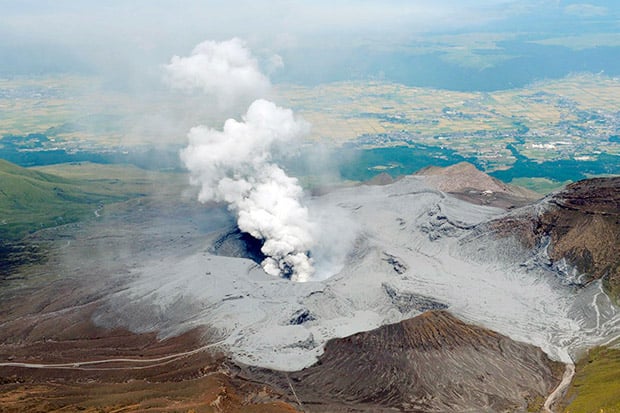 Gempa Jepang Picu Erupsi...