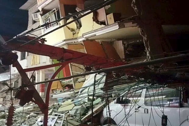 Gempa Dahsyat Gucang...