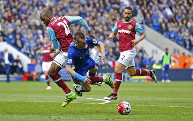 Vardy Diusir Wasit,...