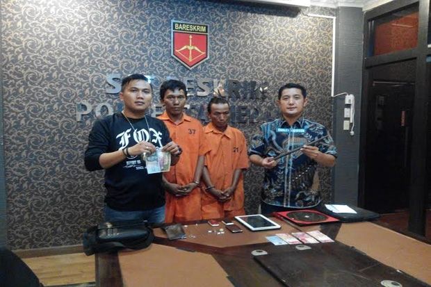 Pencuri Ini Bobol Rumah...