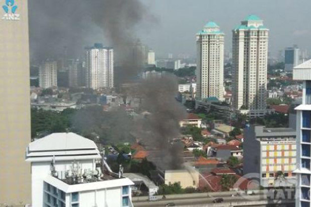 Kebakaran di Gedung...