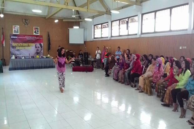Hari Kartini, Rutan...