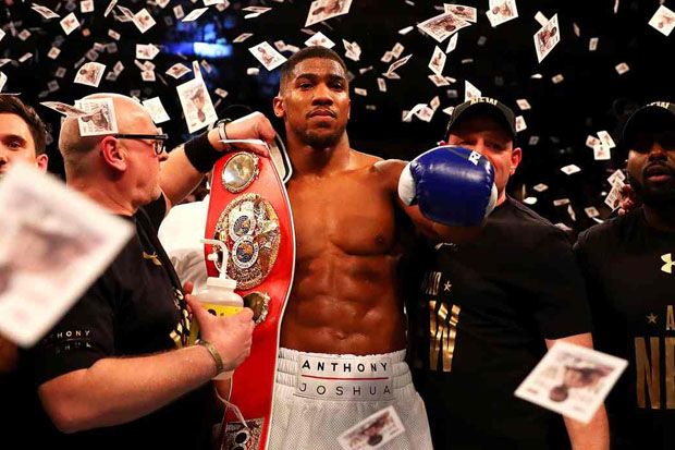 Anthony Joshua Pertahankan...