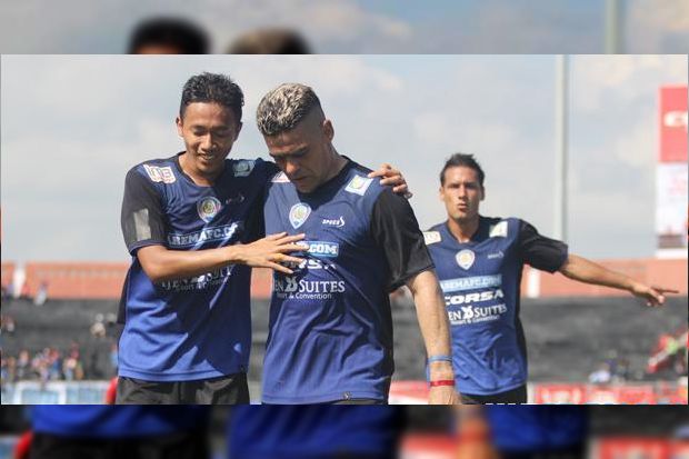 Arema Tantang Tim ISC...