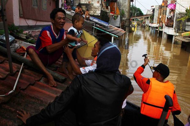 Banjir Jatiasih, Warga...