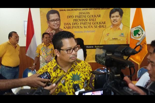 Demi Kursi Ketum Golkar,...