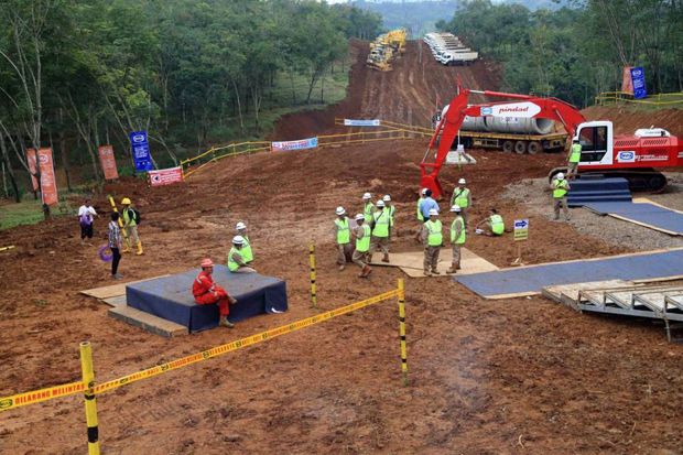 Pekerja Asal China Ditangkap...