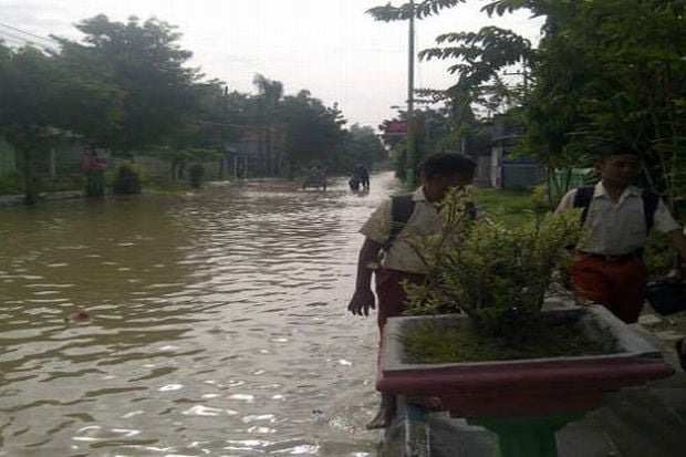 Banjir Sampang Meluas,...