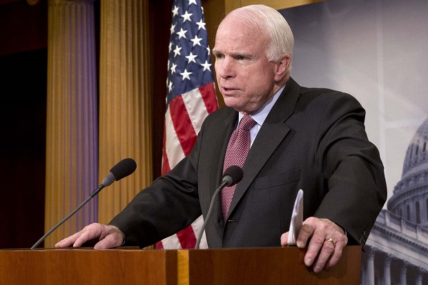 John McCain: Rusia Gunakan...