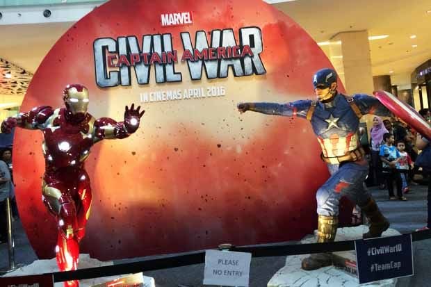 3 Seniman Komik Indonesia...