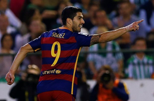 Suarez Top Skor, Messi...