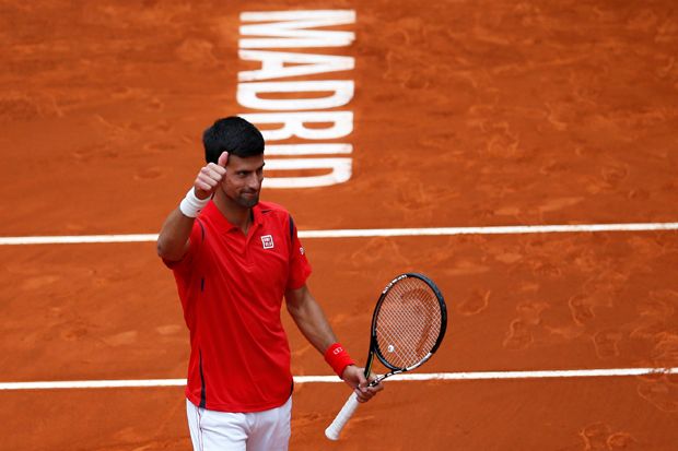 Djokovic Ladeni Nishikori...