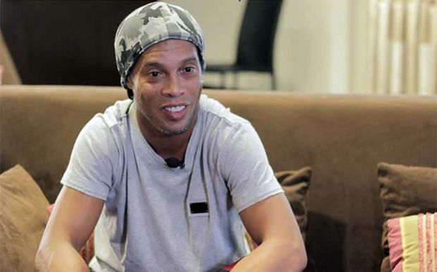Musim Depan, Ronaldinho...