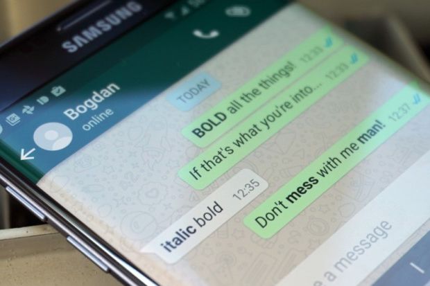 Saat Ini Aplikasi WhatsApp...