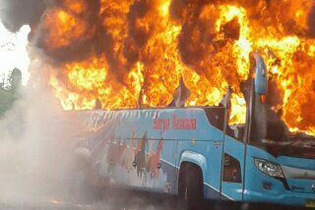 Bus Angkut Pelajar SMAN...