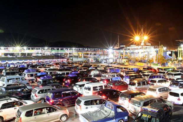 Malam Ini Puncak Arus...