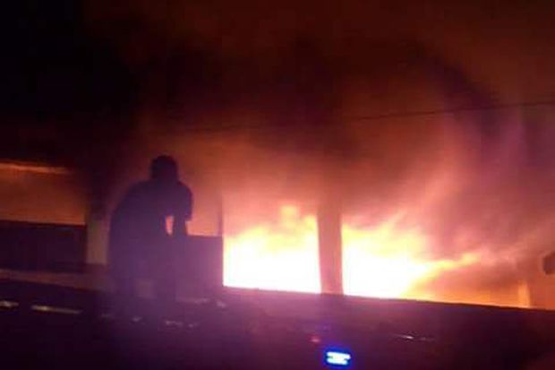 Pasar Tavip Binjai Terbakar,...