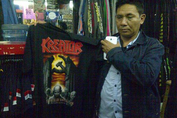 Jual Kaus Bergambar...