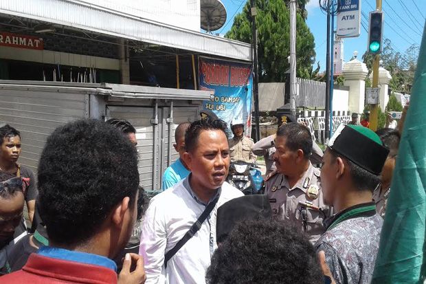 Demo Saut, Puluhan HMI...