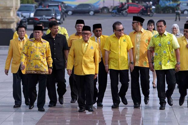Ical dan Lingkaran Istana...