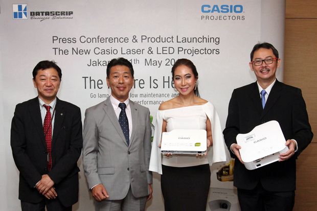 Casio Hadirkan Proyektor...