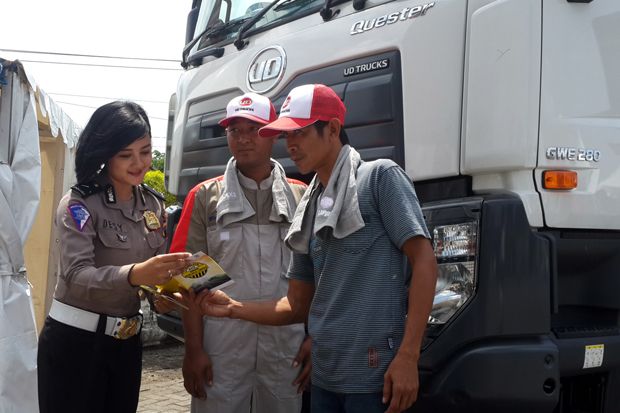 UD Trucks Ajak Pengemudi...