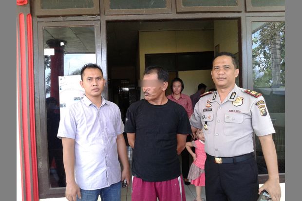 Dua Kali Cabuli Siswi,...
