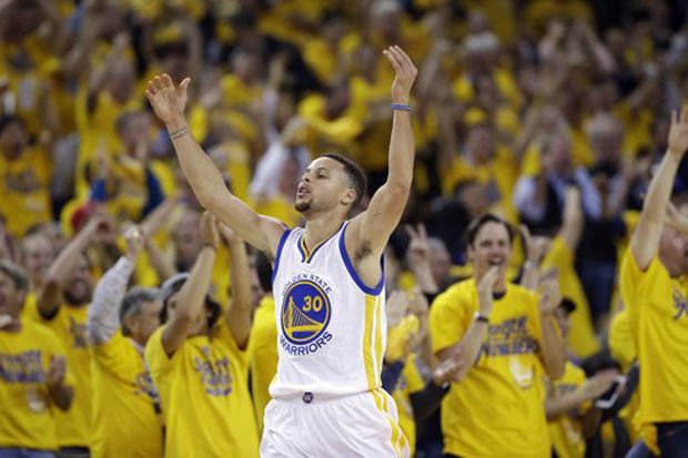 Stephen Curry Gemilang,...