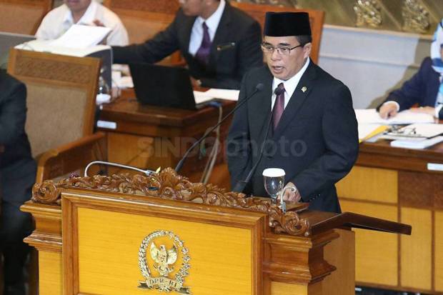 Ade Komarudin Ingin...