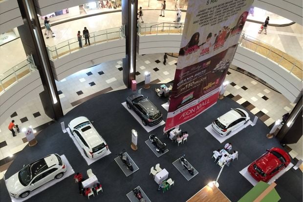 Auto2000 Menyerahkan...