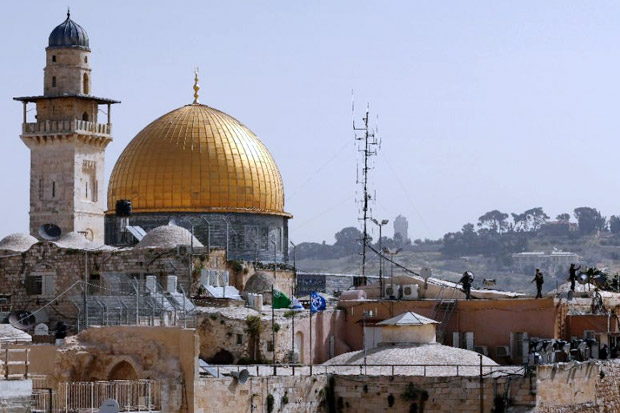 Berniat Masuk Al-Aqsa,...