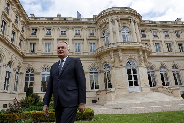 Prancis: Konferensi...
