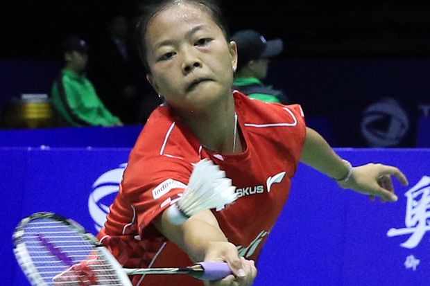 Tertinggal dari Hong...