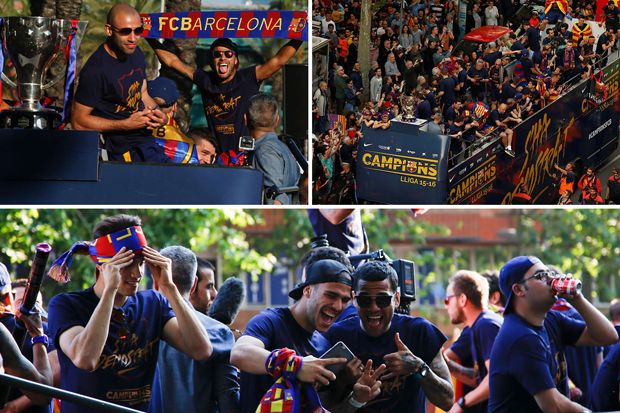 Barcelona Rayakan Sukses...