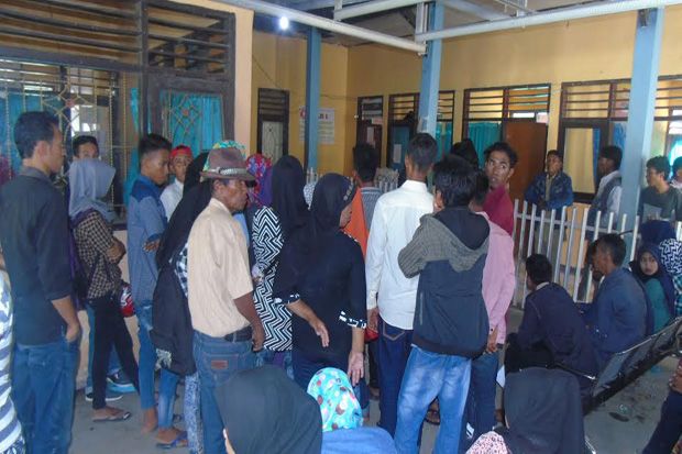 Diduga Banyak Calo,...