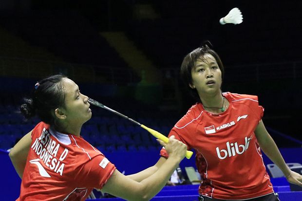 Della/Rosyita Menang,...