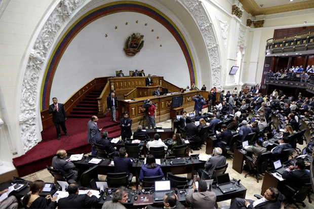 Parlemen Venezuela Tolak...