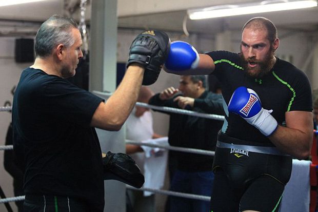 Tyson Fury Dibuat Keok...
