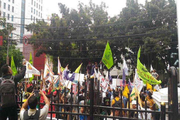 Wakil Ketua DPRD Terima...