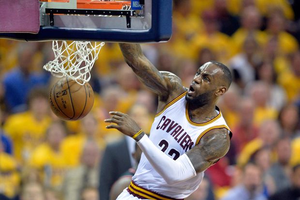 Lebron James Lewati...