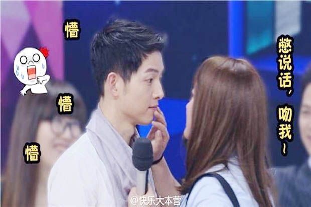 Aih, Song Joong Ki Pelukan...