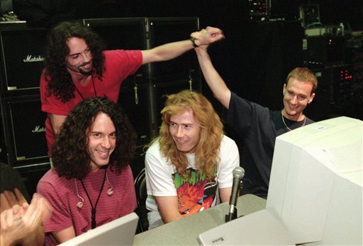 Dave Mustaine Tegaskan...